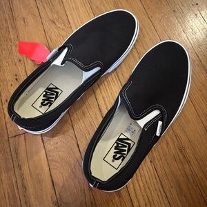 Vans Off the Wall Slip-Ons Black Size 9!